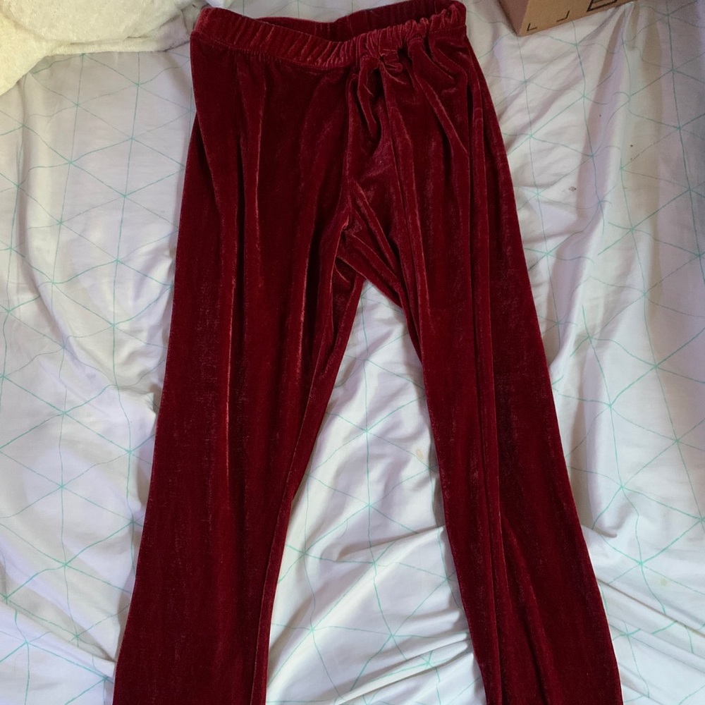 Red crushed velvet leggings